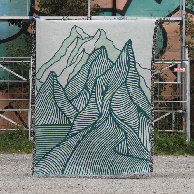 Hovedbilde GRØNNE FJELL veggteppe